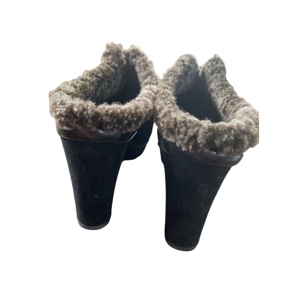 Stuart Weitzman Womens Black Suede Shearling-Studded Mule Size 6M SKU 8628 - Picture 9 of 15